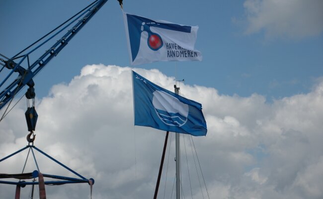 Blauwe vlag 2016 voor jachthaven Roggebotsluis